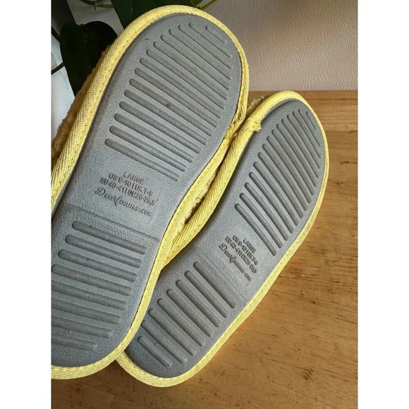 DLuxe by Deerfoam Smiley Slippers size large - Picture 5 of 6